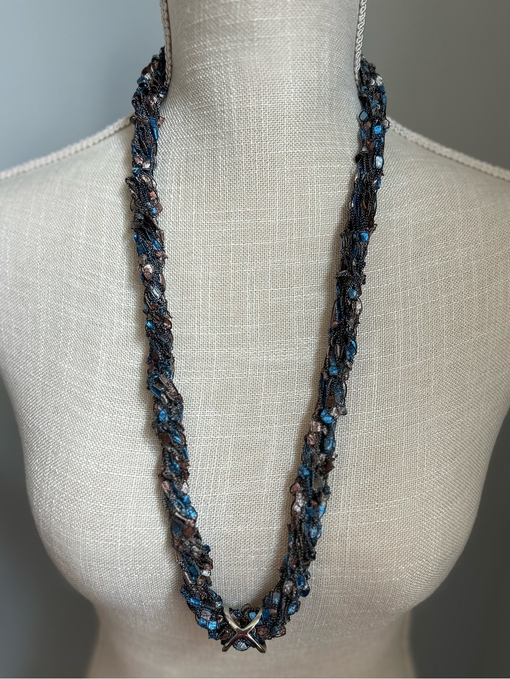 New Multicolor Knit Twisted Necklace w/Silver Accent